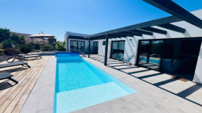 Casa Carica with heated pool in Lajares